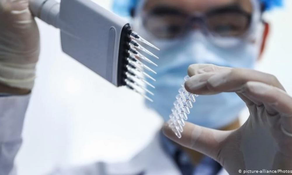 Η μετάλλαξη της Νότιας Αφρικής είναι πιο συχνή σε εμβολιασμένους από μη μολυσμένους